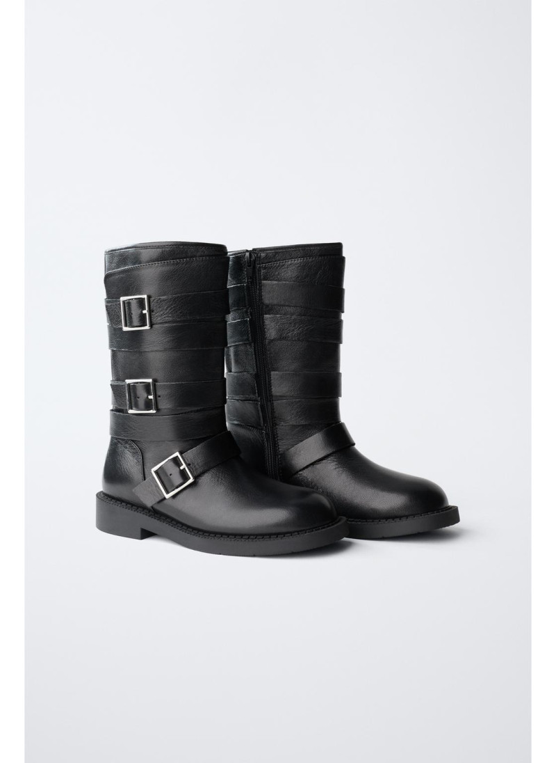Ботинки из кожи с пряжкой Ботинки из кожи с пряжкой