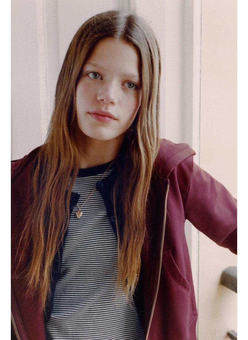 ТОЛСТОВКА НА МОЛНИИ ОДНОТО�...