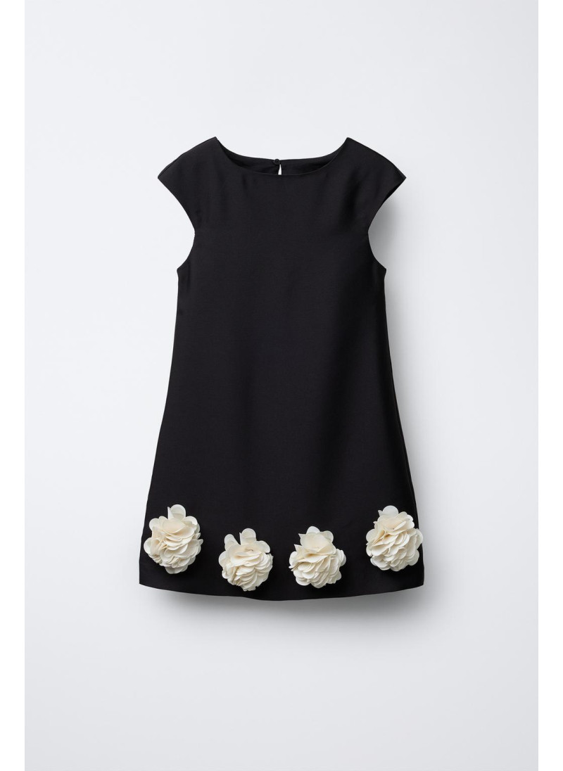 АТЛАСНОЕ ПЛАТЬЕ С ЦВЕТОЧНЫМ ПРИНТОМ АТЛАСНОЕ ПЛАТЬЕ С ЦВЕТОЧНЫМ ПРИНТОМ