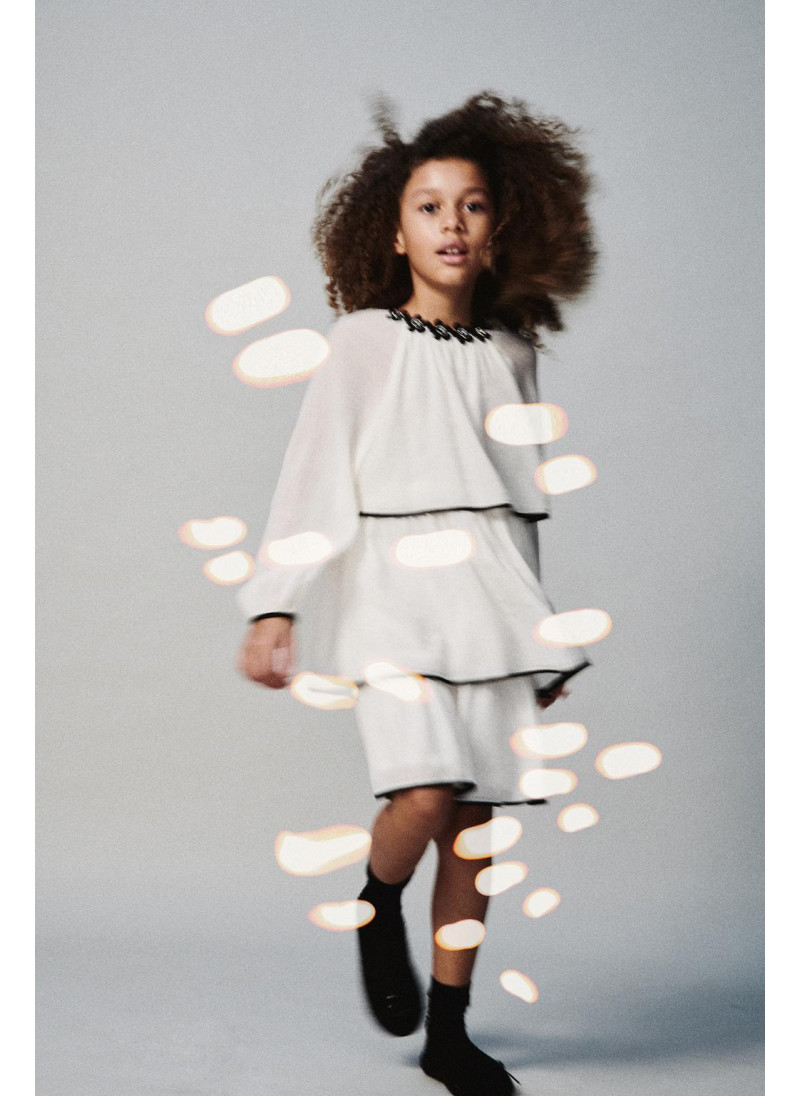 ЛЕГКОЕ ПЛАТЬЕ С ЦВЕТОЧНЫМ У...