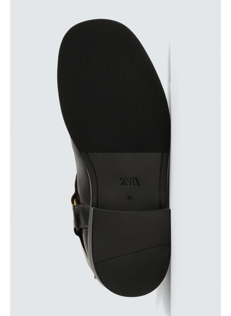 Кожаные ботинки с лямкой Кожаные ботинки с лямкой