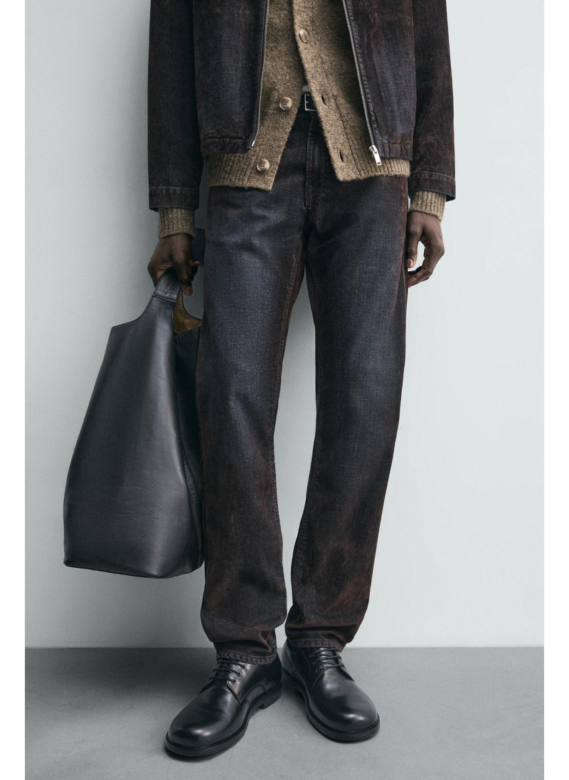 Джинсы со взлетно-посадочным покроем из флокированного бархата Джинсы со взлетно-посадочным покроем из флокированного бархата