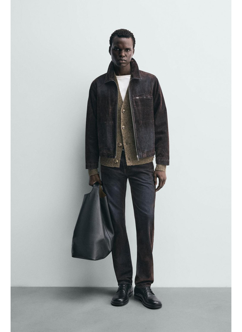 Джинсы со взлетно-посадочн�...