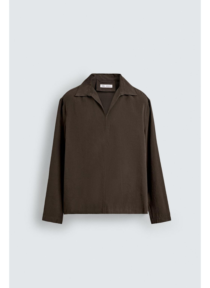 Поло с плавными линиями Поло с плавными линиями