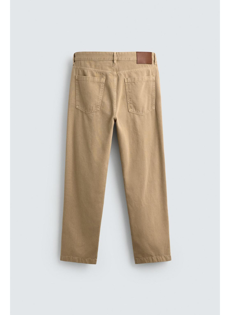 ДЖИНСЫ КЛАССИЧЕСКОГО КРОЯ С ЭФФЕКТОМ ПОТЕРТОСТИ ДЖИНСЫ КЛАССИЧЕСКОГО КРОЯ С ЭФФЕКТОМ ПОТЕРТОСТИ