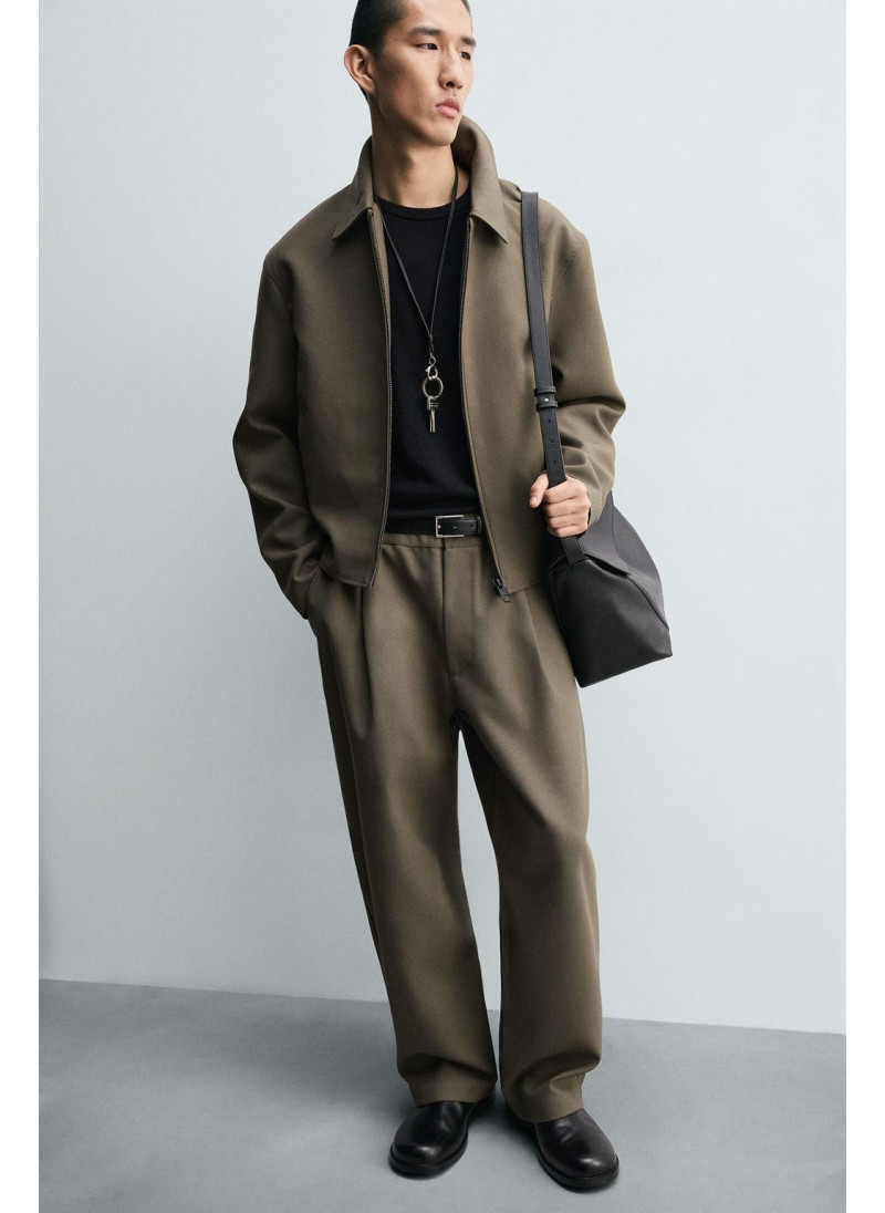 Брюки с завышенной талией и манжетами на резинке Брюки с завышенной талией и манжетами на резинке