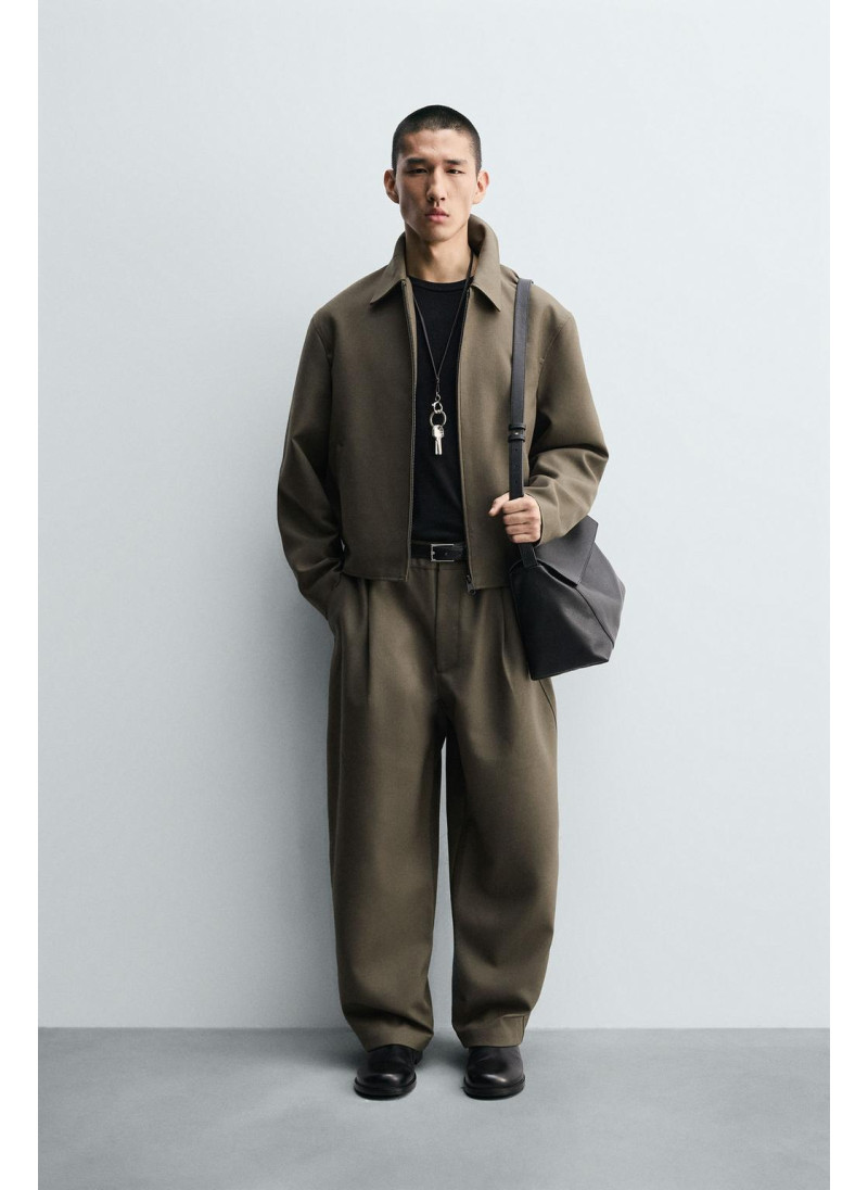 Брюки с завышенной талией и манжетами на резинке Брюки с завышенной талией и манжетами на резинке