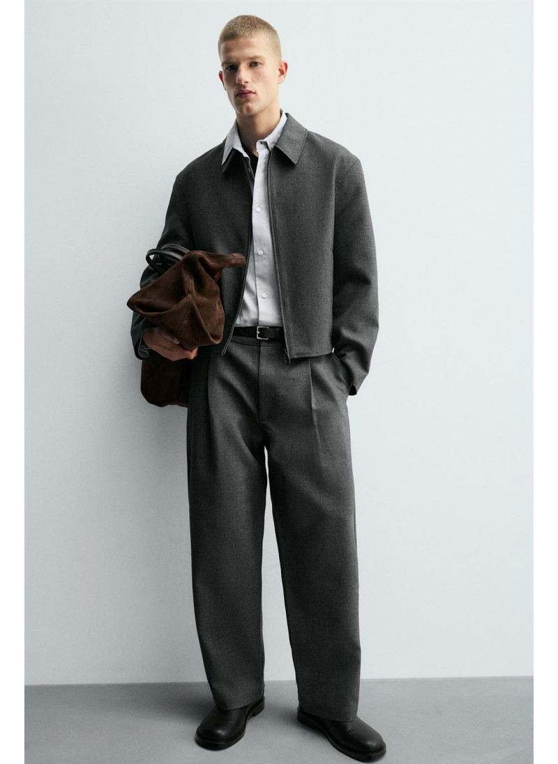 Брюки с завышенной талией и манжетами на резинке Брюки с завышенной талией и манжетами на резинке