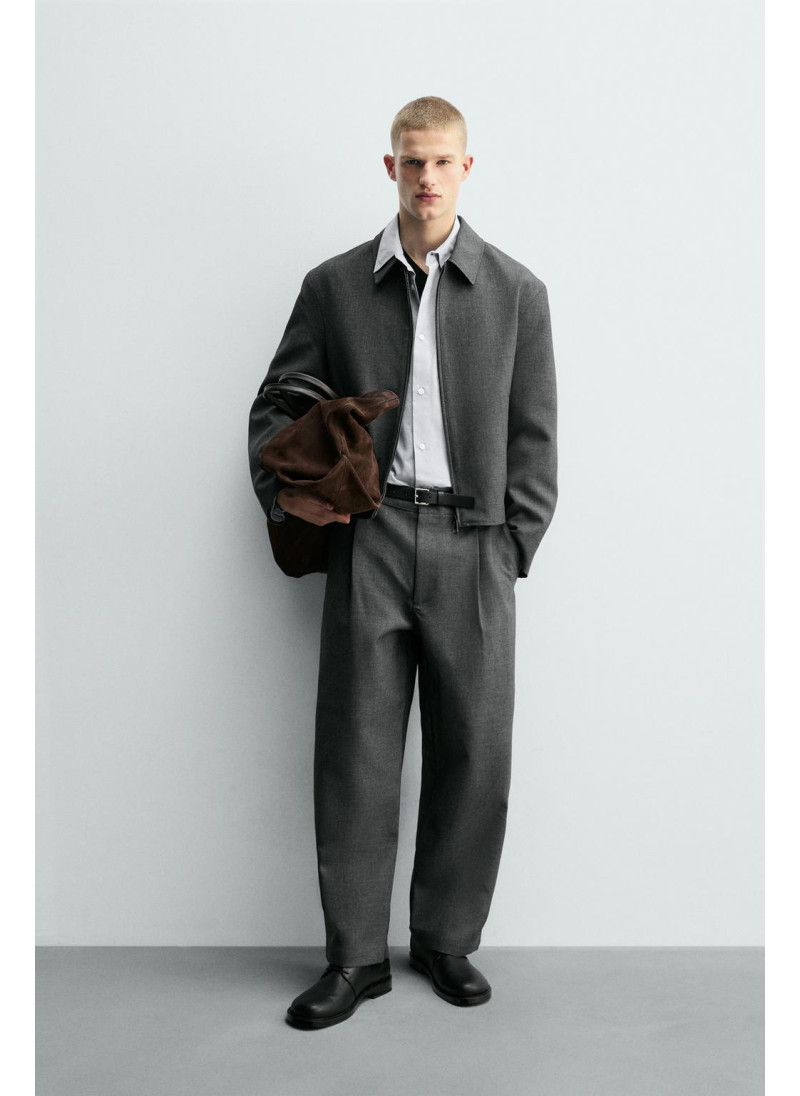 Брюки с завышенной талией и манжетами на резинке Брюки с завышенной талией и манжетами на резинке