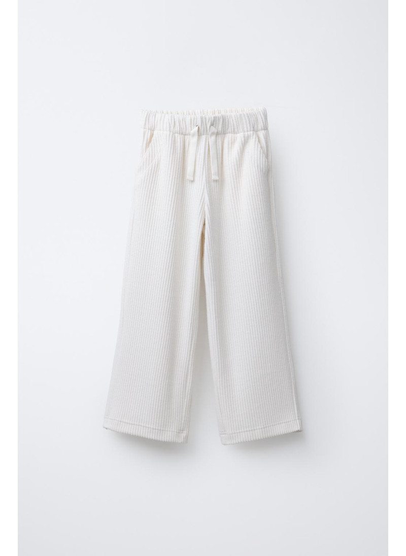 БРЮКИ В РУБЧИК ИЗ МЯГКОЙ ТКАНИ БРЮКИ В РУБЧИК ИЗ МЯГКОЙ ТКАНИ