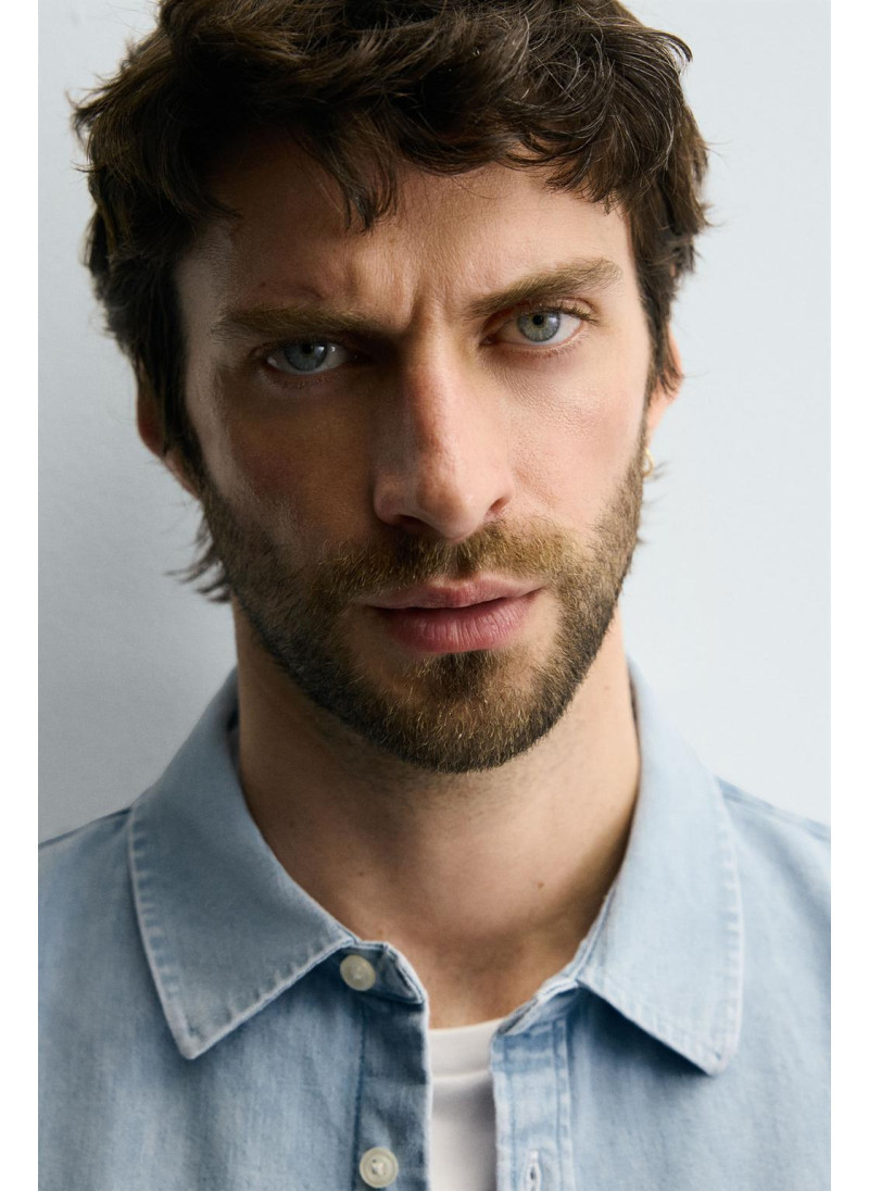 Рубашка из выцветшего денима Рубашка из выцветшего денима