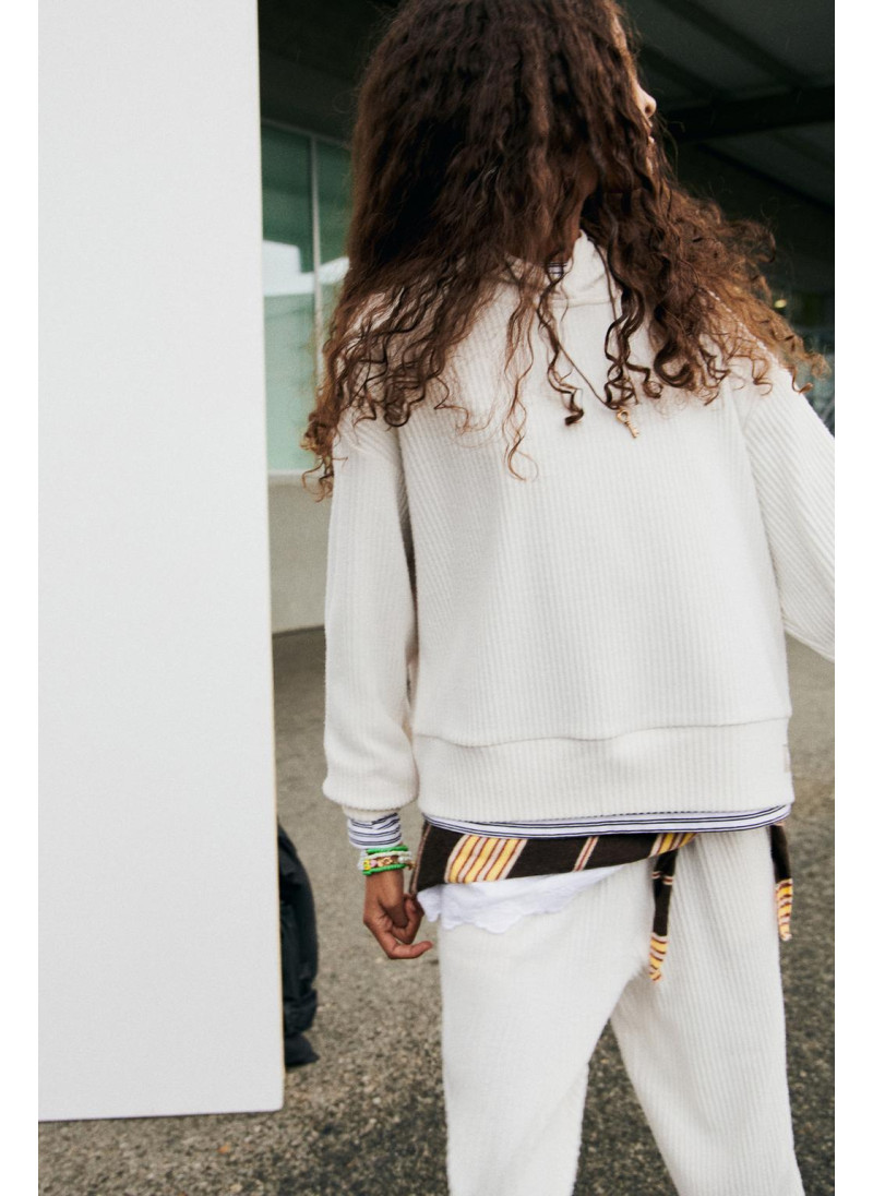 ХУДИ В РУБЧИК ИЗ МЯГКОЙ ТКАНИ ХУДИ В РУБЧИК ИЗ МЯГКОЙ ТКАНИ