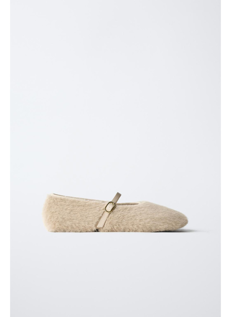 БАЛЕТКИ С ИСКУССТВЕННЫМ МЕ�...