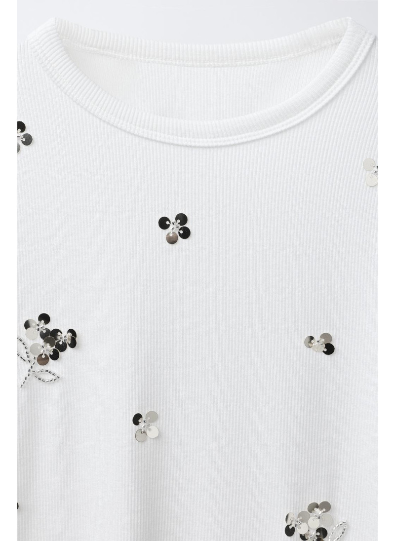 Футболка с пайетками и ребристой фактурой Футболка с пайетками и ребристой фактурой