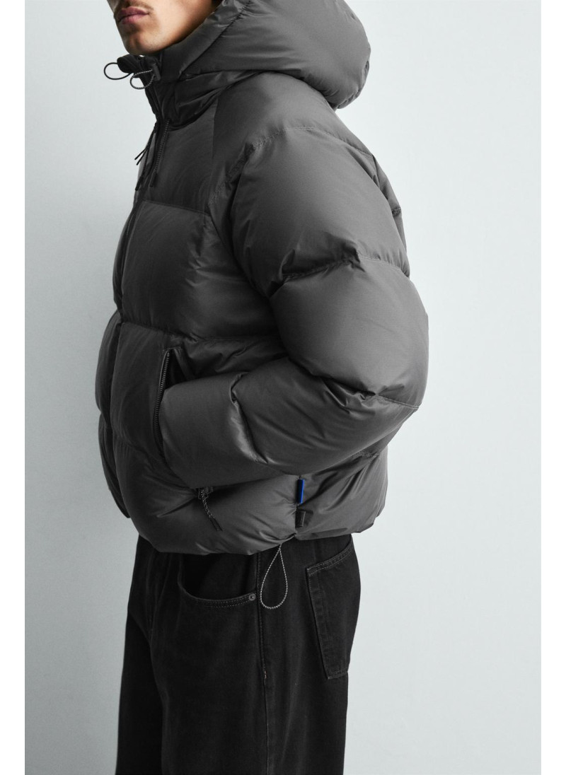 Пуховик с отделкой от влаги из 100% пера Пуховик с отделкой от влаги из 100% пера