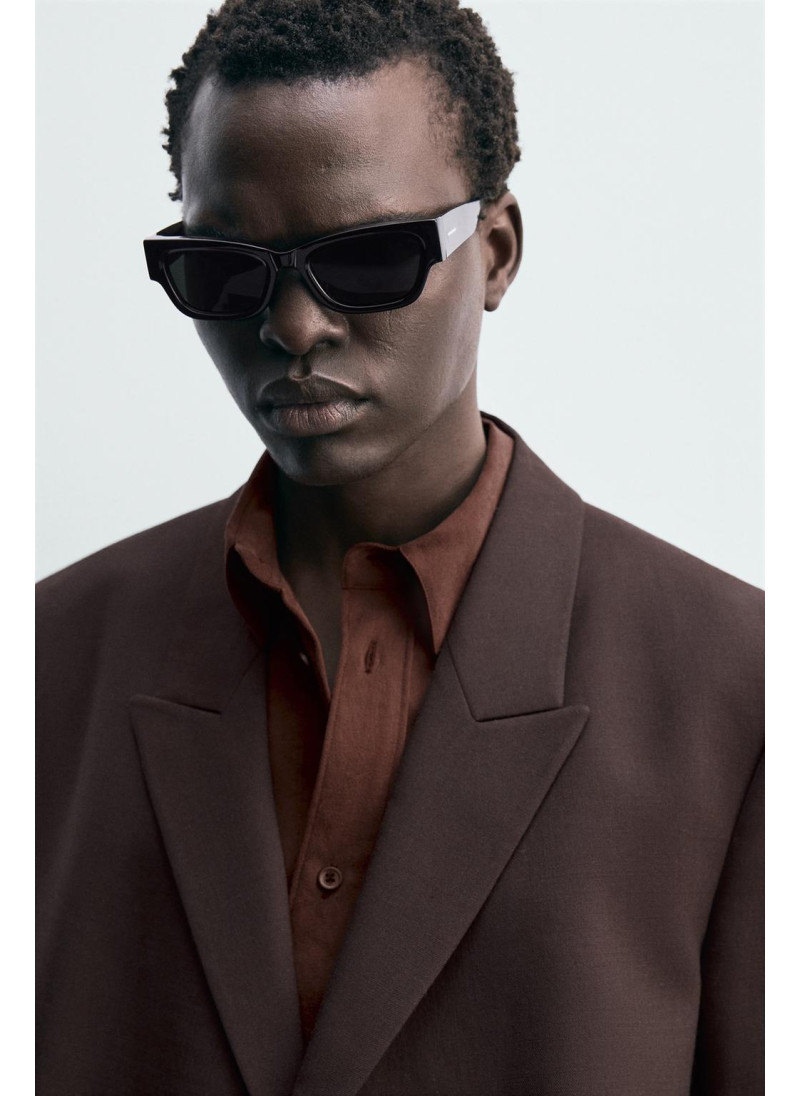 Пиджак с двубортной застежкой из шерстяной смеси Пиджак с двубортной застежкой из шерстяной смеси