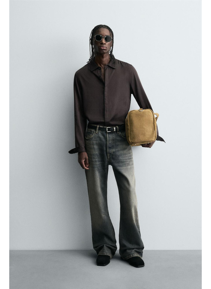 Рубашка из атласа с контрас...