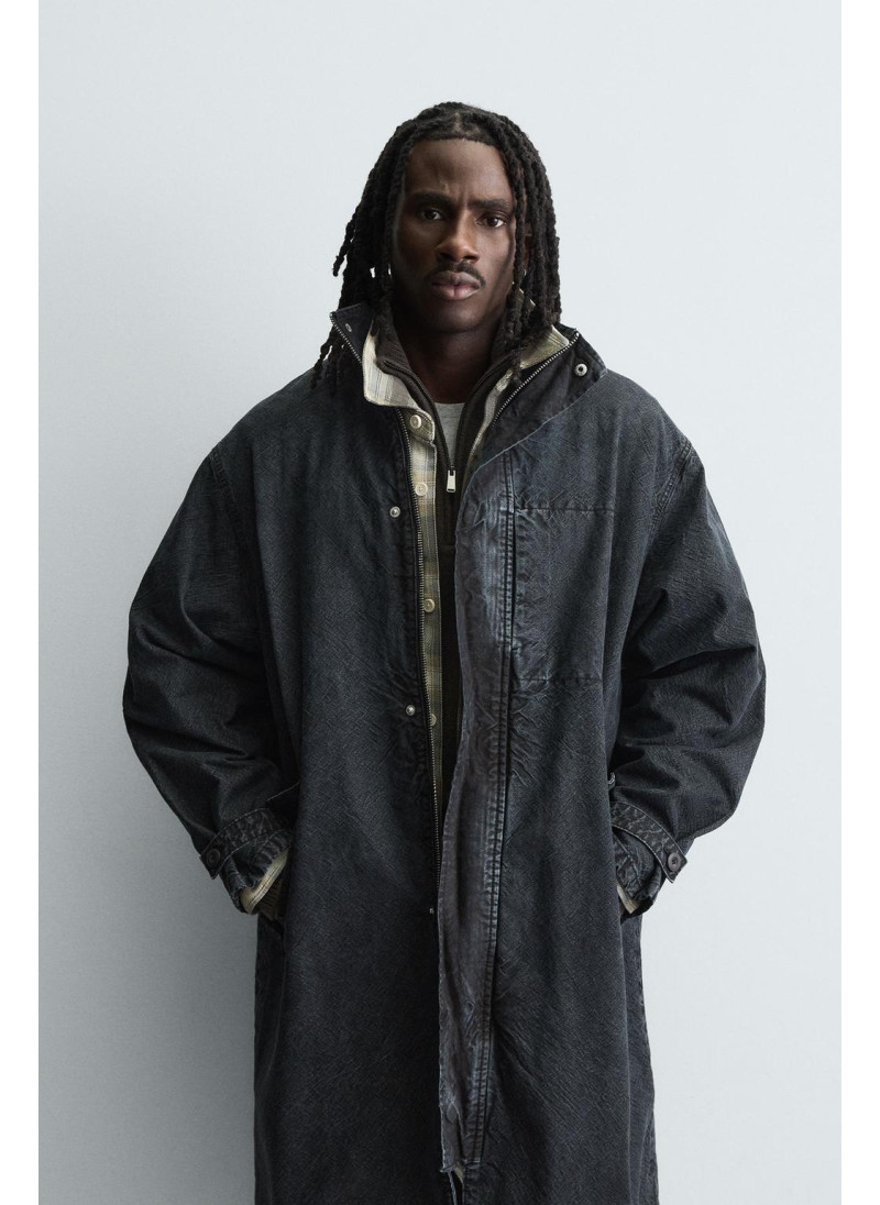 Джинсовое пальто свободного кроя со стиркой Джинсовое пальто свободного кроя со стиркой