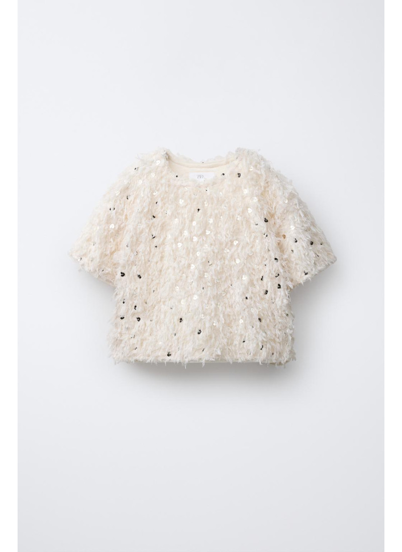 ФУТБОЛКА С ПЕРЬЯМИ И ПАЙЕТК...