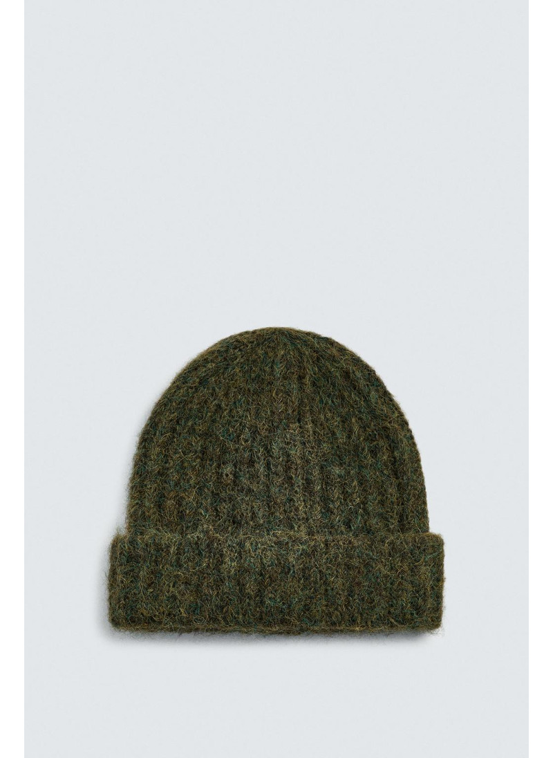 Шапка из структурированног...