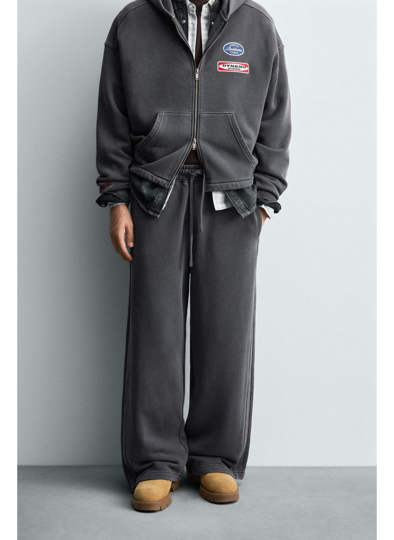 ДЖОГГЕРЫ WIDE FIT С ЭФФЕКТОМ ПОТЕРТОСТИ ДЖОГГЕРЫ WIDE FIT С ЭФФЕКТОМ ПОТЕРТОСТИ