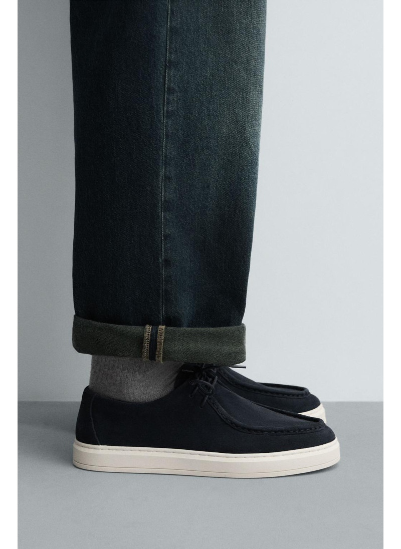 КОЖАНЫЕ ТУФЛИ В ПОВСЕДНЕВН�...