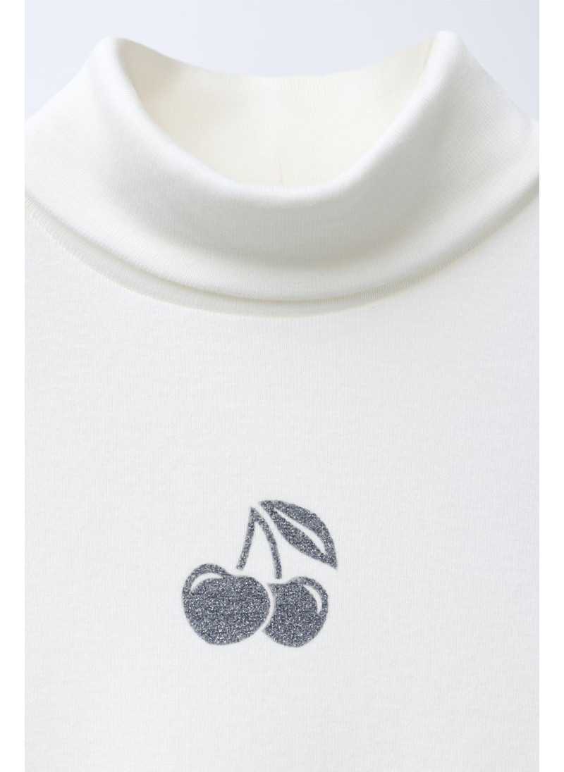 Футболка с вырезом под горло Футболка с вырезом под горло