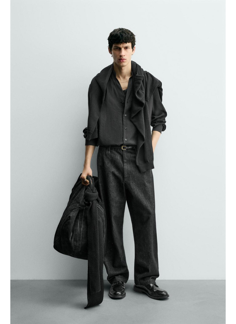 Рубашка с текстурой ткани