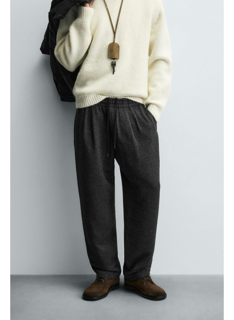 Брюки с фигурными складками из шерсти Брюки с фигурными складками из шерсти