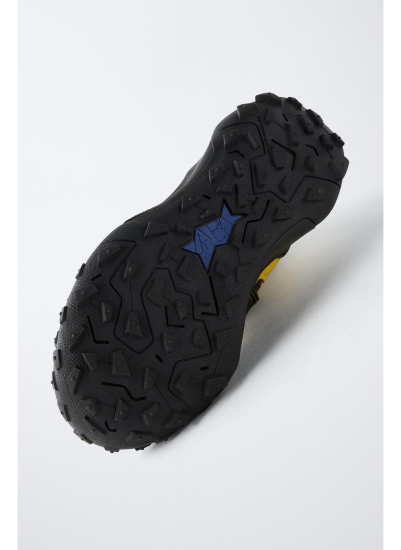 Утепленные сапоги от падающего снега с пряжками Утепленные сапоги от падающего снега с пряжками