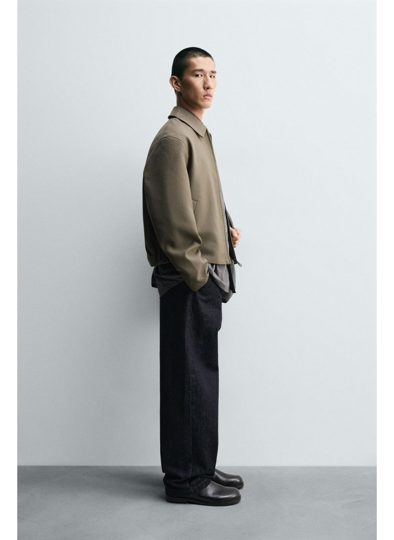 Куртка прилегающего кроя Куртка прилегающего кроя