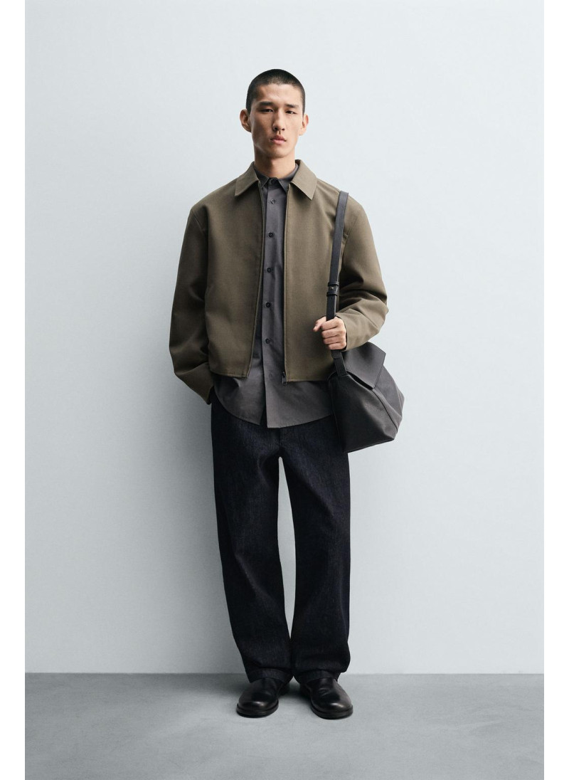 Куртка прилегающего кроя Куртка прилегающего кроя