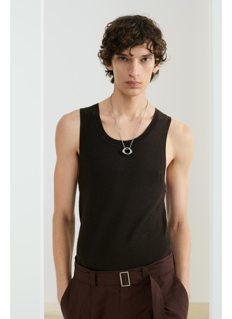 Вязаный топ-майка