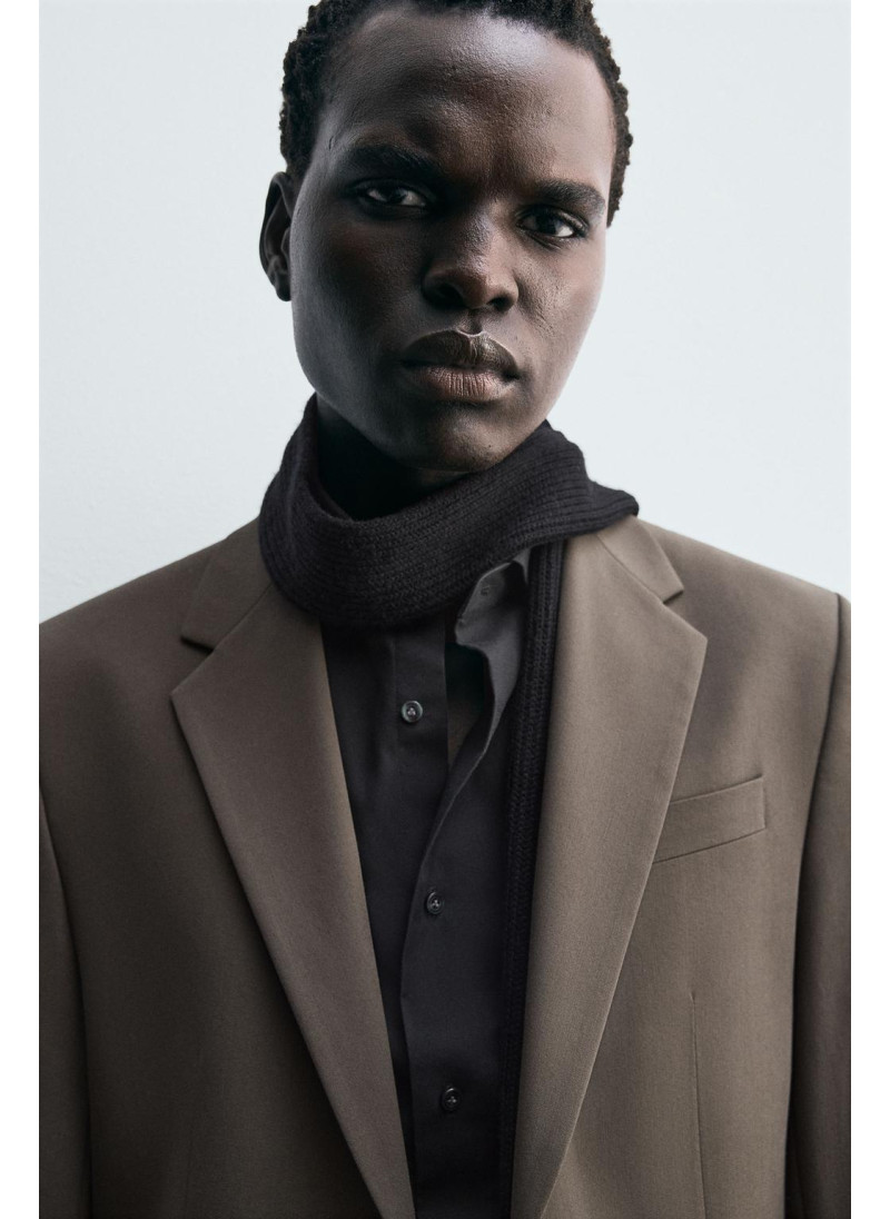 КОСТЮМНЫЙ ПИДЖАК КОМФОРТНОЙ ПОСАДКИ КОСТЮМНЫЙ ПИДЖАК КОМФОРТНОЙ ПОСАДКИ