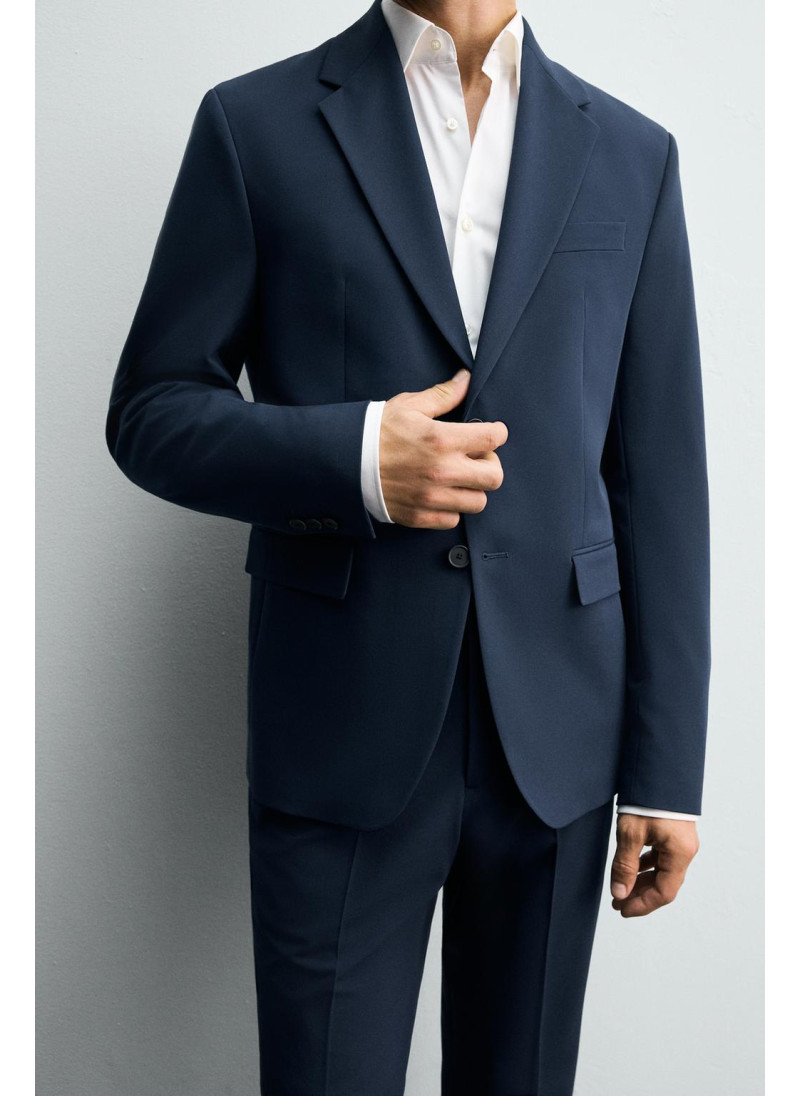 КОСТЮМНЫЙ ПИДЖАК КОМФОРТНОЙ ПОСАДКИ КОСТЮМНЫЙ ПИДЖАК КОМФОРТНОЙ ПОСАДКИ