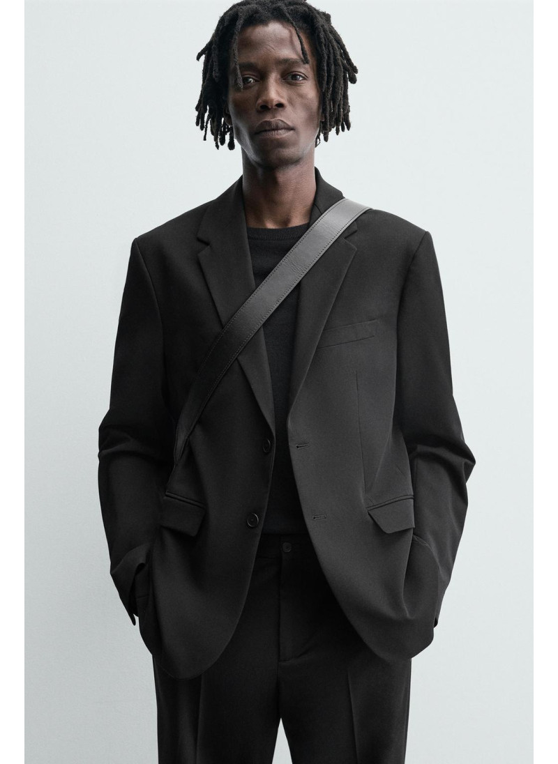 КОСТЮМНЫЙ ПИДЖАК КОМФОРТНОЙ ПОСАДКИ КОСТЮМНЫЙ ПИДЖАК КОМФОРТНОЙ ПОСАДКИ