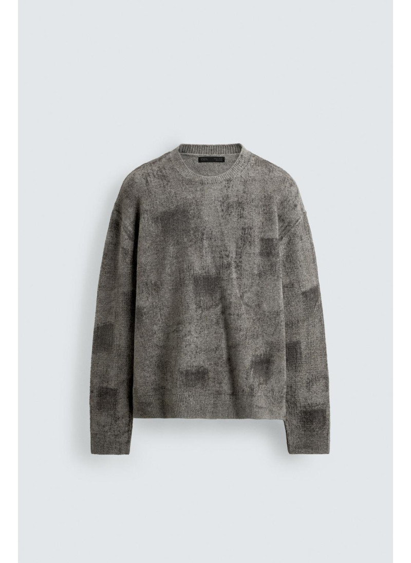 СВИТЕР С ВОРСИСТЫМ АБСТРАКТНЫМ ПРИНТОМ СВИТЕР С ВОРСИСТЫМ АБСТРАКТНЫМ ПРИНТОМ