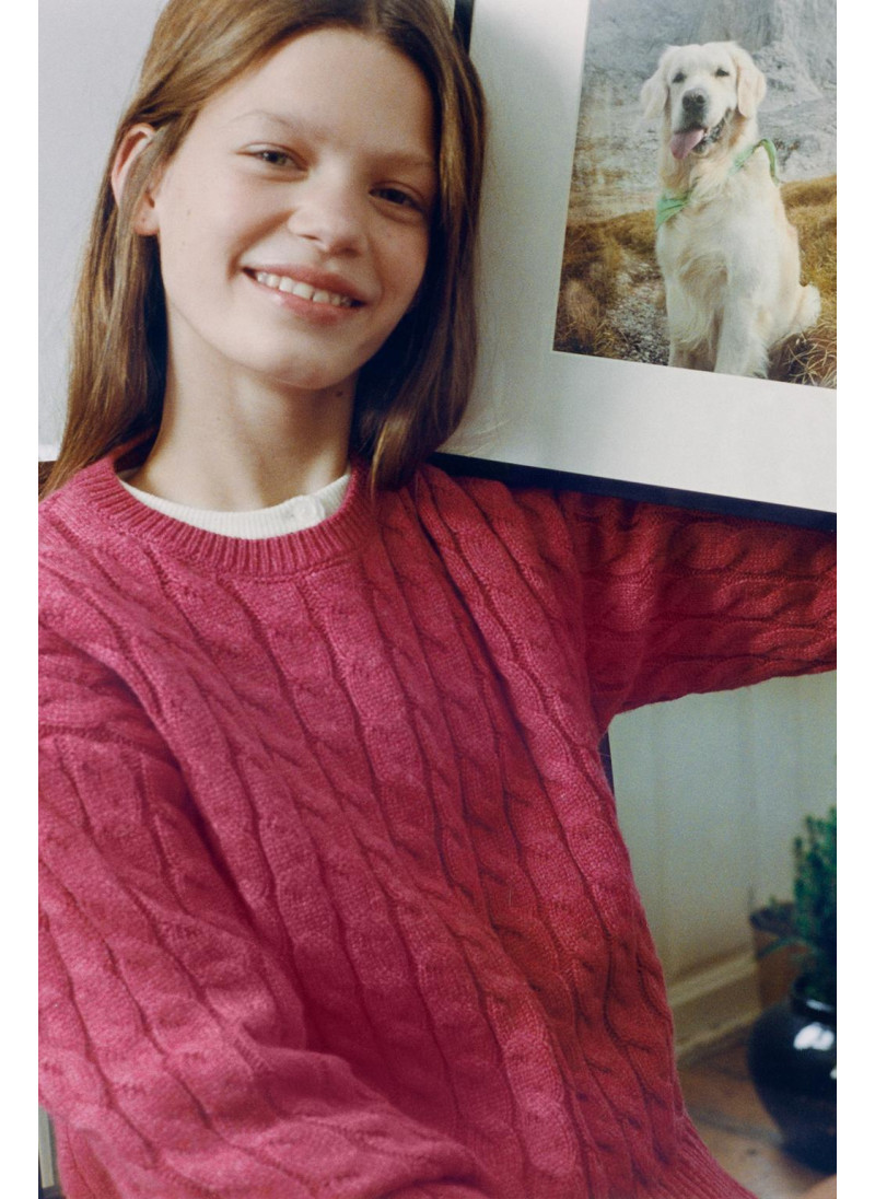 СВИТЕР С УЗОРОМ «КОСЫ» СВИТЕР С УЗОРОМ «КОСЫ»